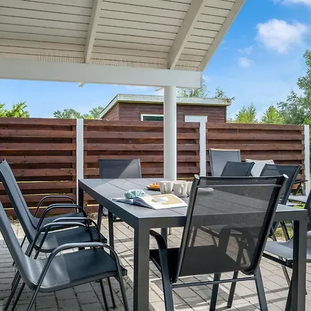 Mika - 800m From The Sea By Interhome Bøtø By